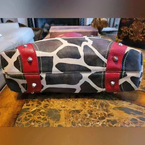 DOONEY & BOURKE GIRAFFE PRINT LEATHER - Picture 7 of 11